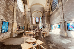 Installation aux Trinitaires (scénographie Thomen)